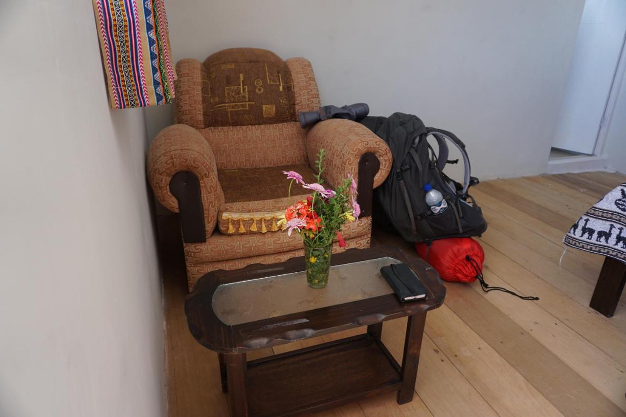Tikawasi Homestay Comunidad Pueblo Isla Amantani Jose Luis Ocosuyo ภายนอก รูปภาพ