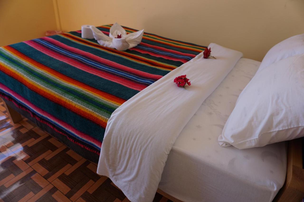 Tikawasi Homestay Comunidad Pueblo Isla Amantani Jose Luis Ocosuyo ภายนอก รูปภาพ